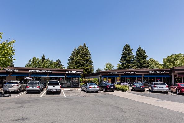 2700 Yulupa Avenue